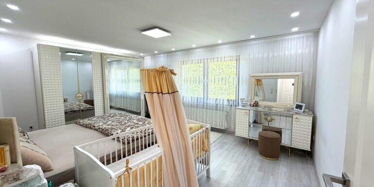 Elternschlafzimmer (OG)