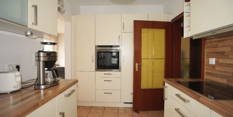 Küche Teilansicht 2 OG-Wohnung