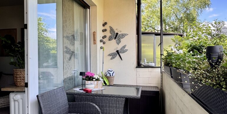 Altbau - Balkon EG links