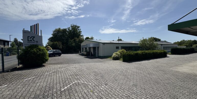 Seitenansicht Halle