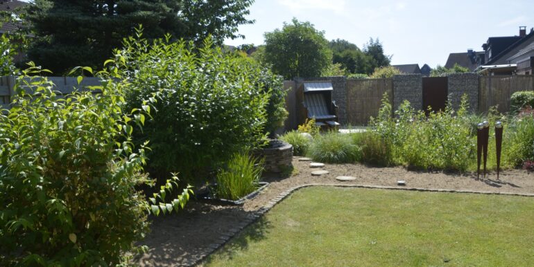 Garten im Sommer