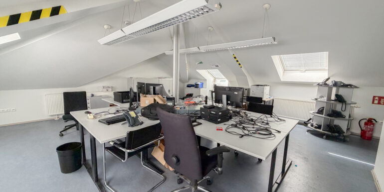 Gebäude 2: Büro