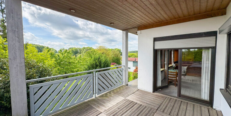 Terrasse EG Links