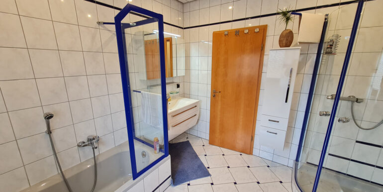 modernes Bad OG