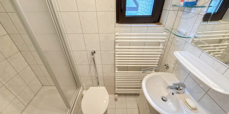 Haus 1 OG Duschbad