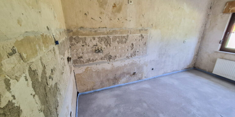 Küche - Wohnung links