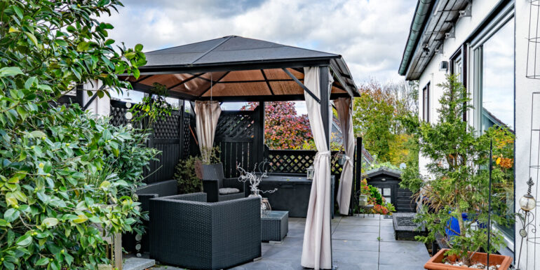 Süd-West- Terrasse