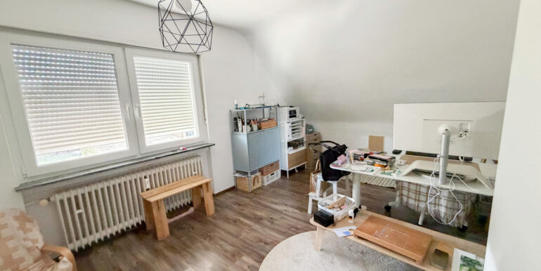 DG links Zimmer