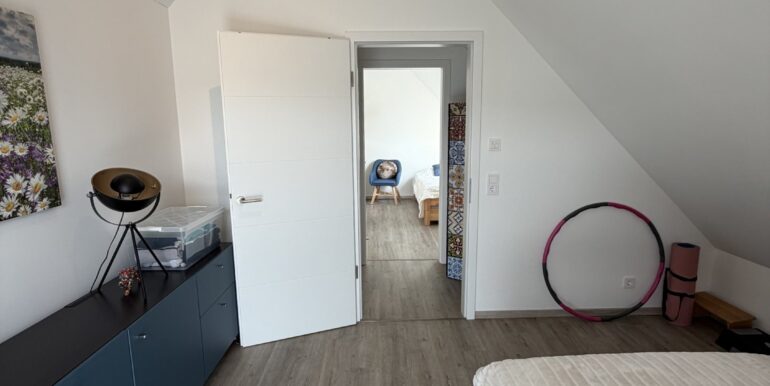 Schlafzimmer/Büro Spitzboden