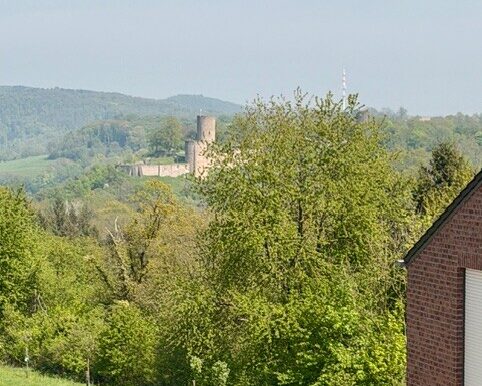 Haushälfte rechts - Blick vom Balkon nach Blankenberg