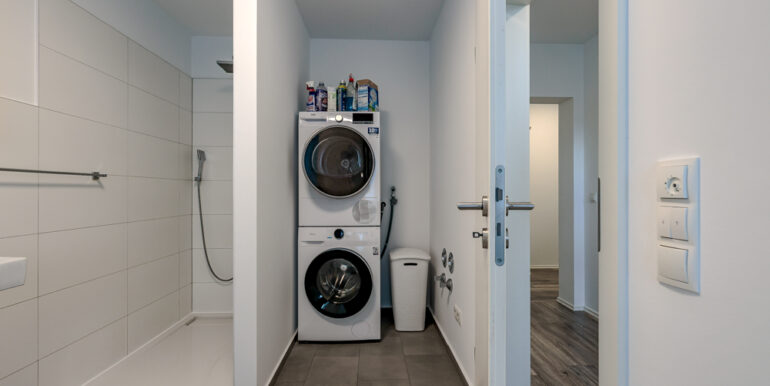 Bad Einliegerwohnung UG