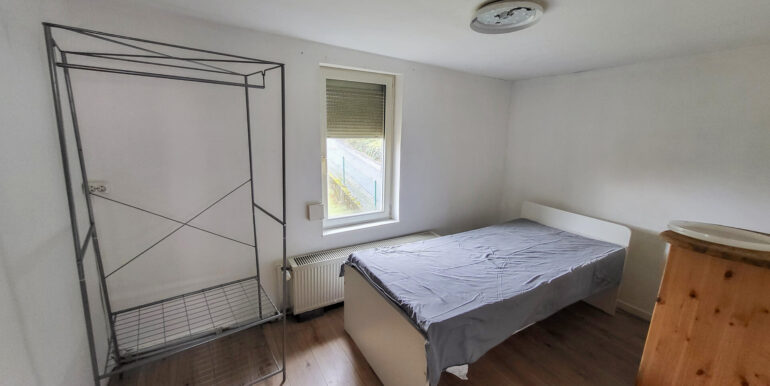Zimmer 1 OG