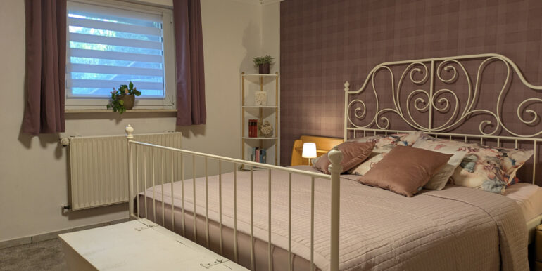 Schlafzimmer UG