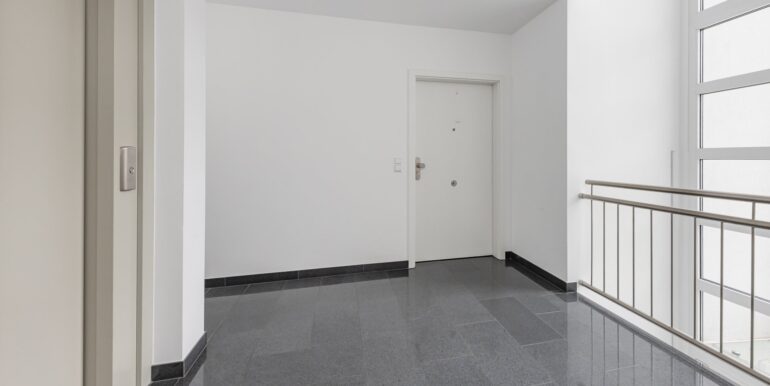 Hausflur mit Aufzug