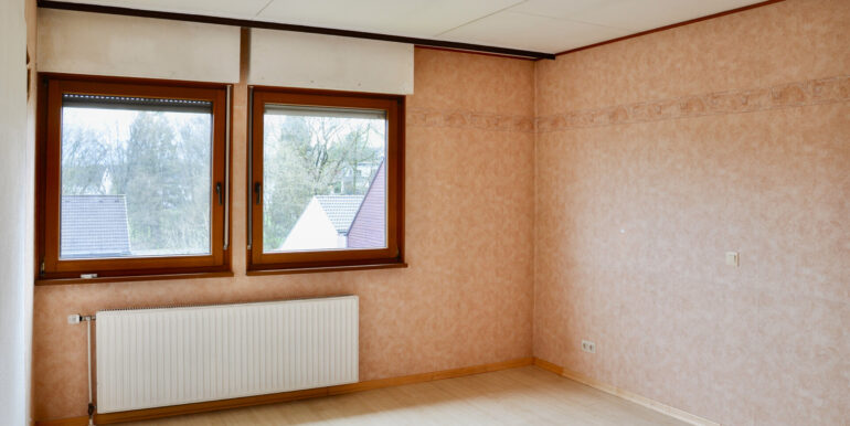 Schlafzimmer (EG)