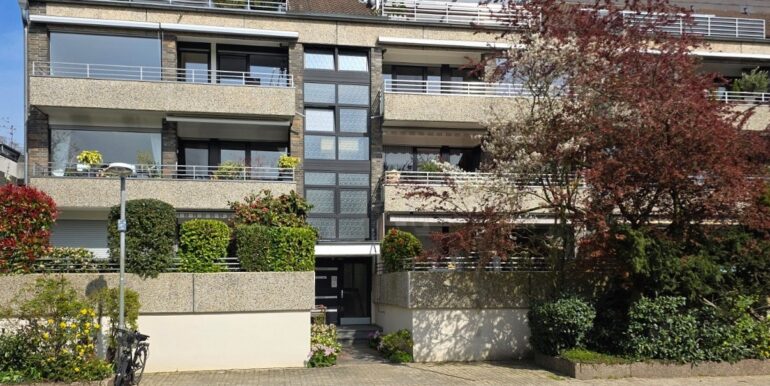 Terrassenwohnung in NE-Norf
