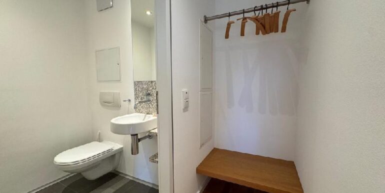 Gäste-WC/Garderobe