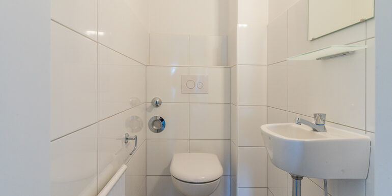 Gäste WC 3. OG mitte