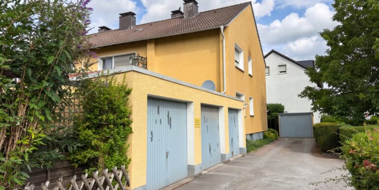 Zfahrt und Garagen