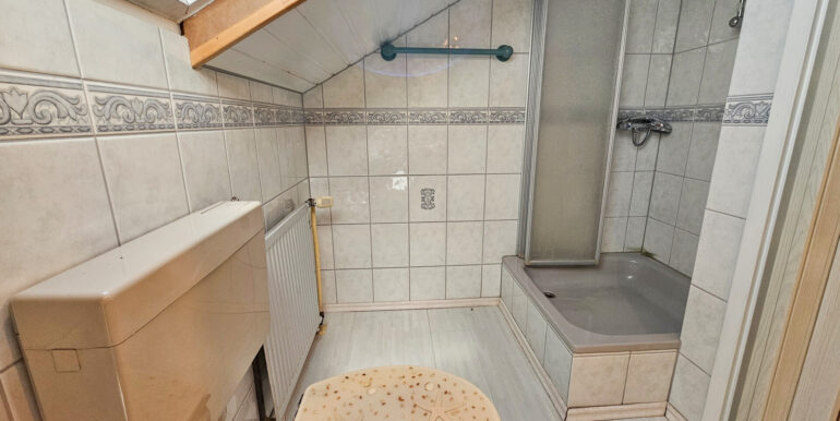 Badezimmer DG