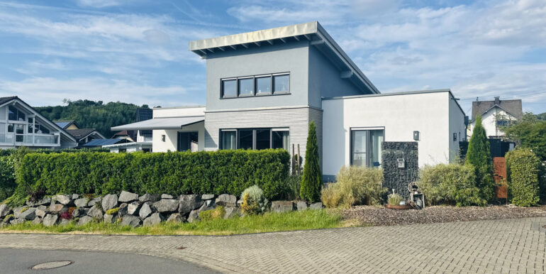 Straßenansicht
