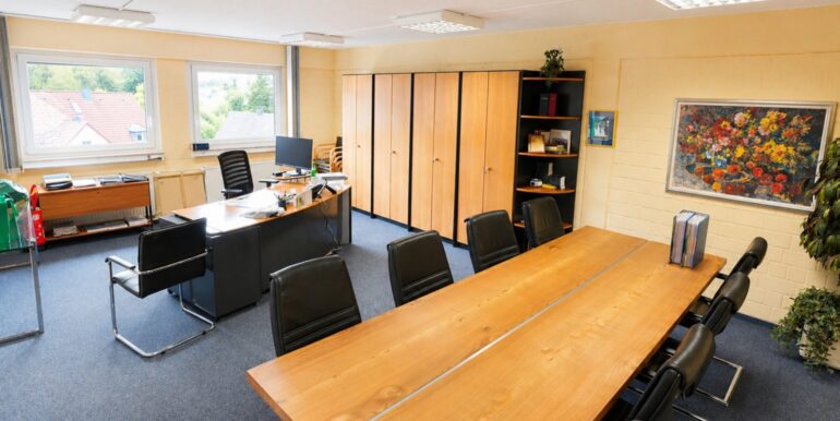 Büro 1