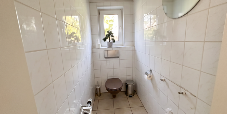 WC 2 Keramik wird noch getauscht