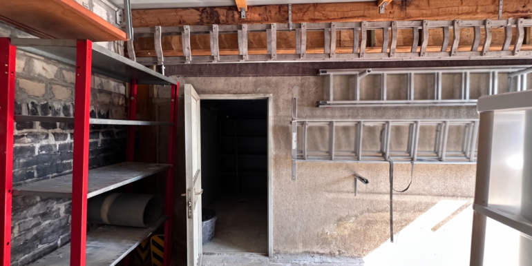 Zugang zur Garage aus Hale