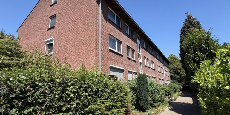 Zuwegung /Eingangsbereich