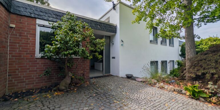 Straßenansicht