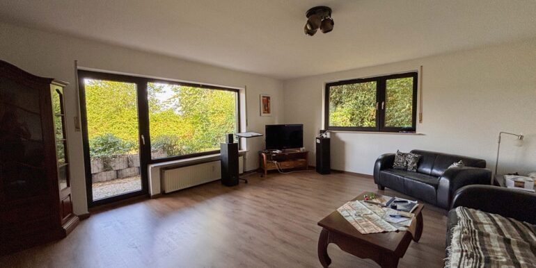 Wohnzimmer KG