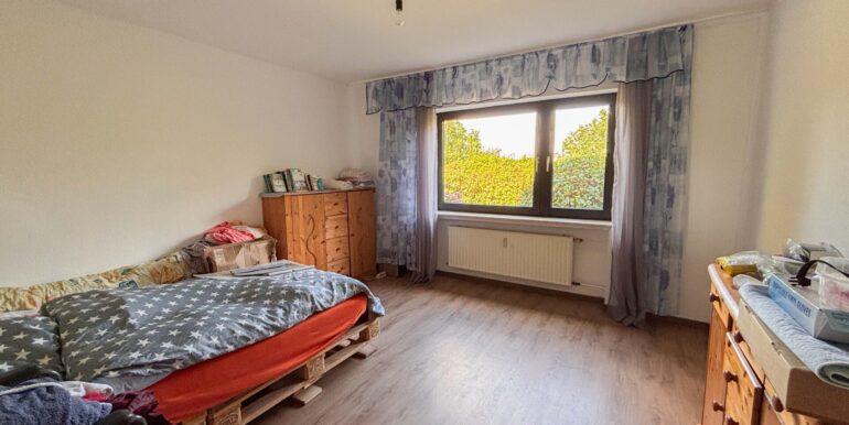 Schlafzimmer KG