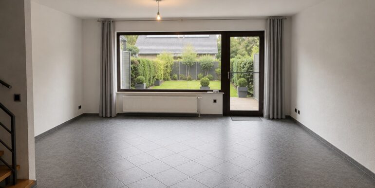 Wohnzimmer (mit KI aufgeräumt)