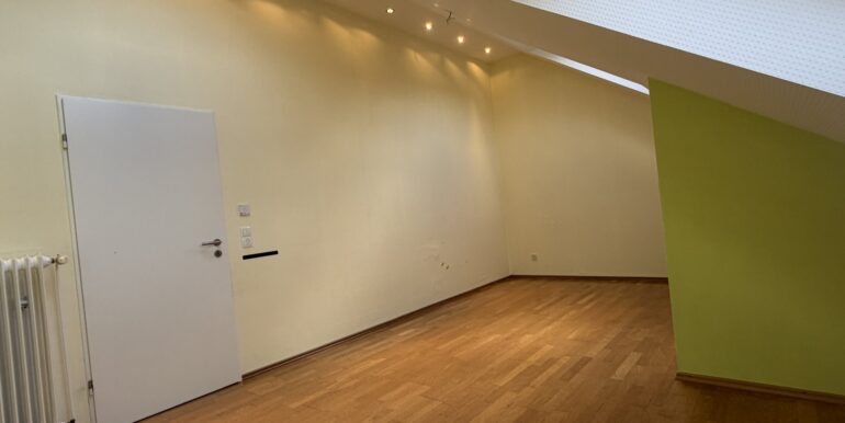 Geräumiges Kinderzimmer in der Ebene 4