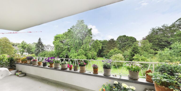 Balkon Gartenseite
