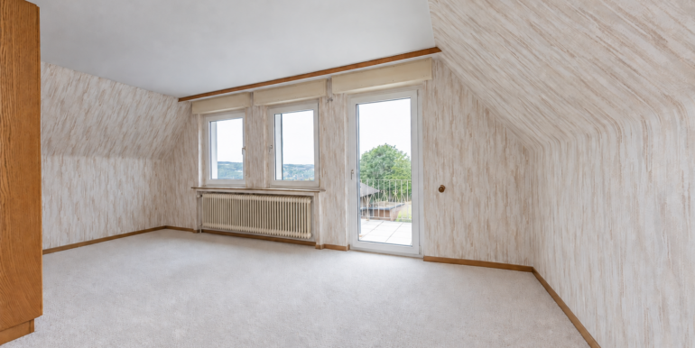 Schlafzimmer mit Grünblick