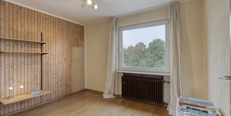 Erstes Kinderzimmer (DG)