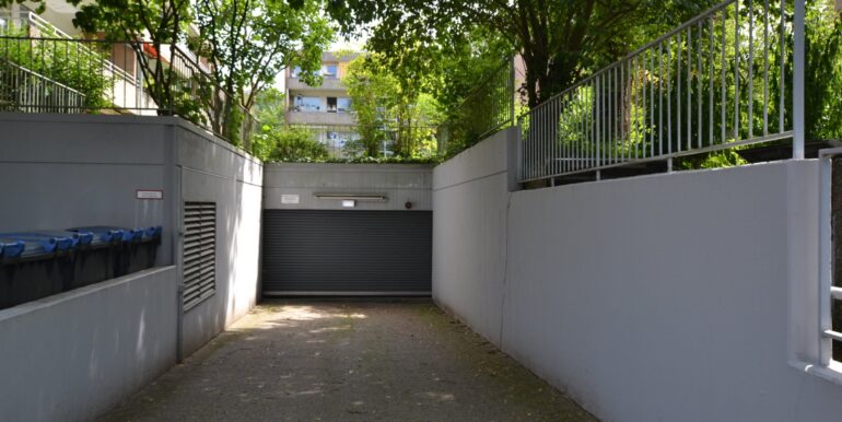 Zugang zur Tiefgarage