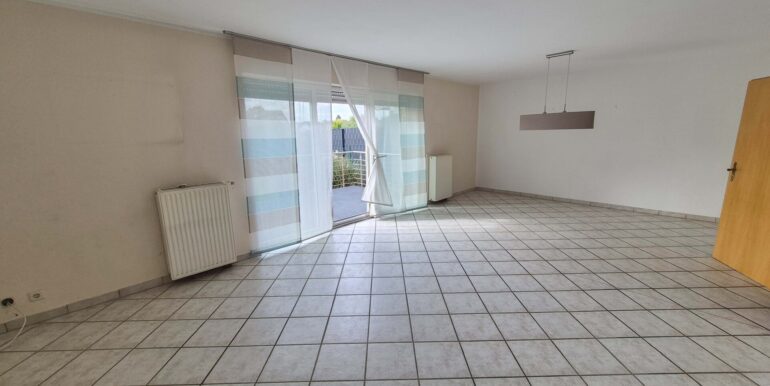 Wohnzimmer (EG)