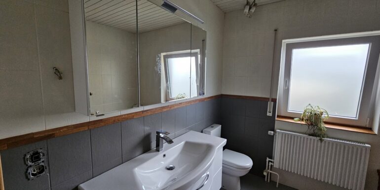 Badezimmer EG
