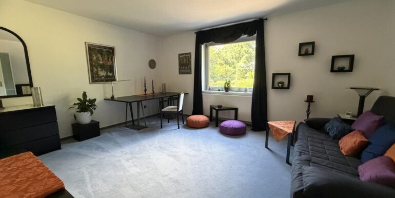 Kinder-/Gäste-/Arbeitszimmer