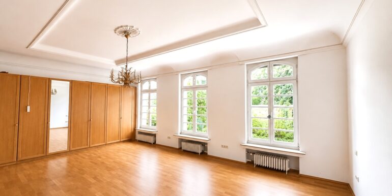 großes Schlafzimmer