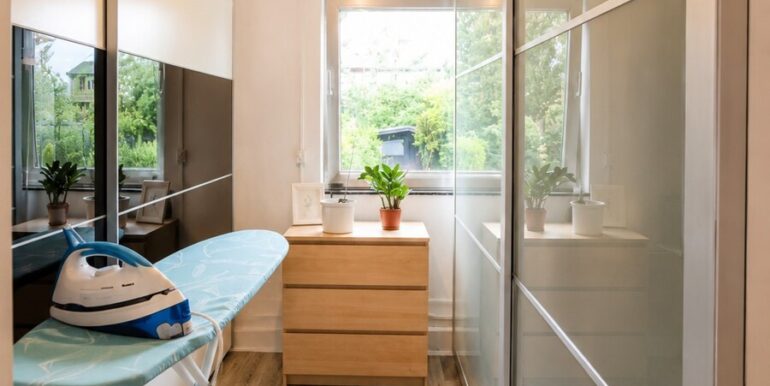 Ankleide oder Büro