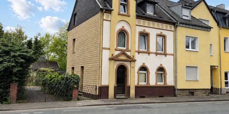 Straßenansicht aktuell