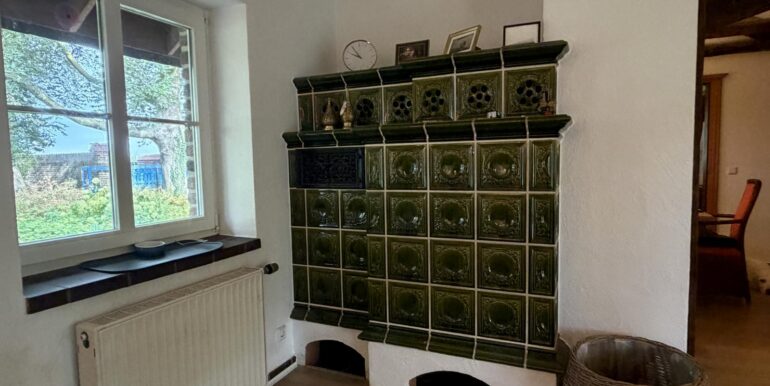 ... gemütlichem Kachelofen
