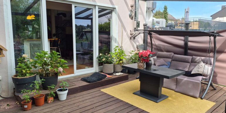 überdachte Terrasse