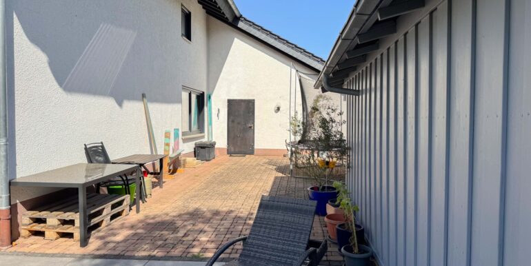 Eingang zur Garage