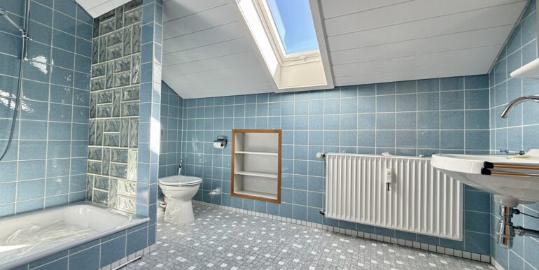 Badezimmer DG