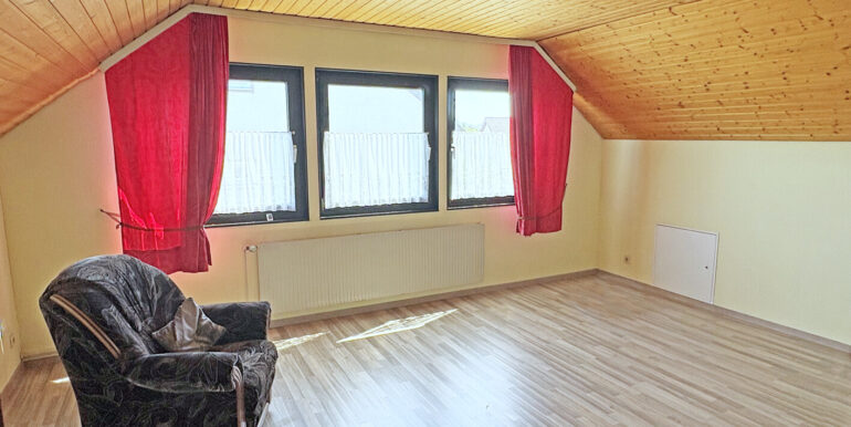 Schlafzimmer DG