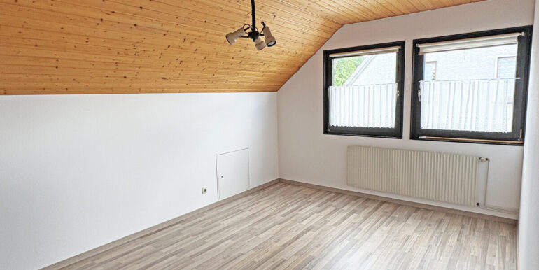 Schlafzimmer2 DG